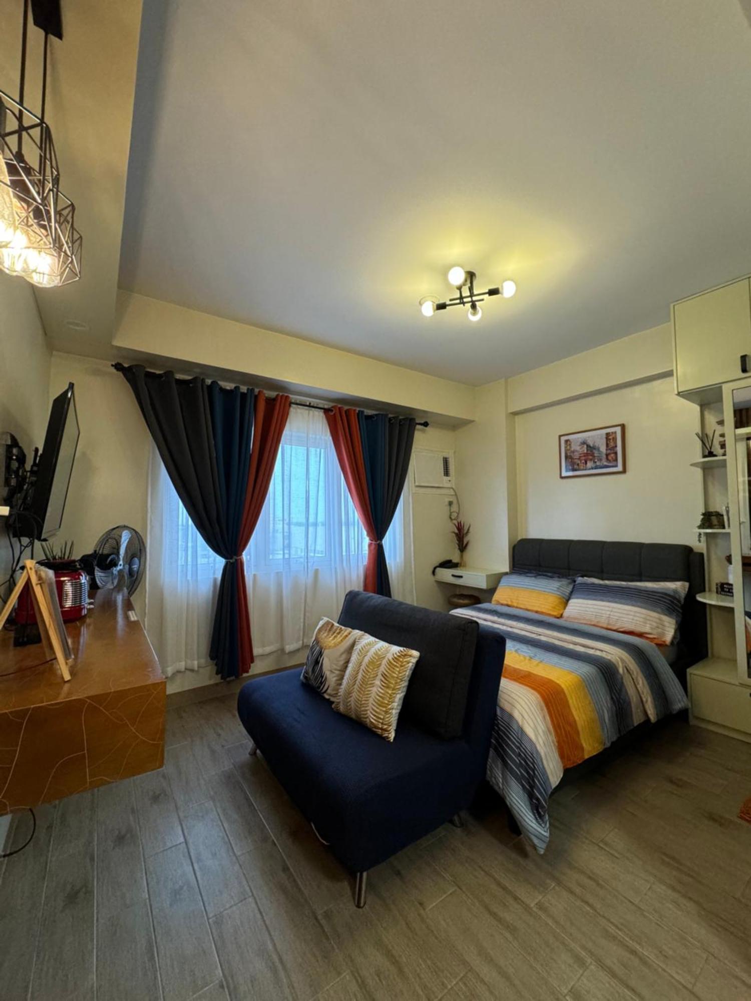 Condo Home With Fast Wifi In Bacolod City Exterior photo